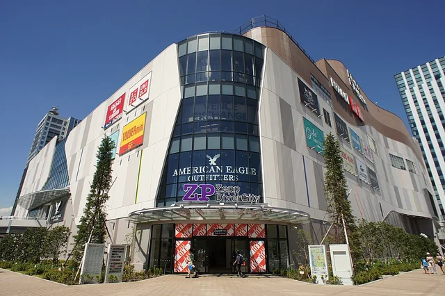 Zepp DiverCity(TOKYO)の写真（2012年撮影）